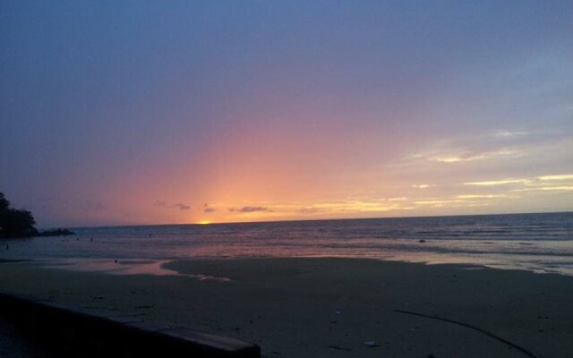 Baan Natacha Beachfront Guesthouse