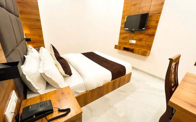 Hotel Grand Executive