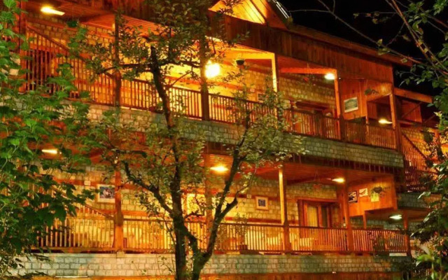 Hotel  Negis Mayflower