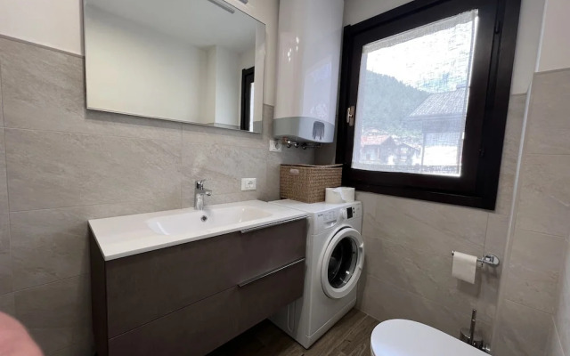 033 Trilocale Carisolo