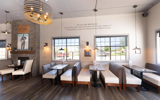 Prestige Radium Hot Springs Resort, WorldHotels Crafted