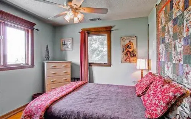 Judy Creek 4 Br home by RedAwning