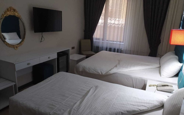 Athena Life Hotel