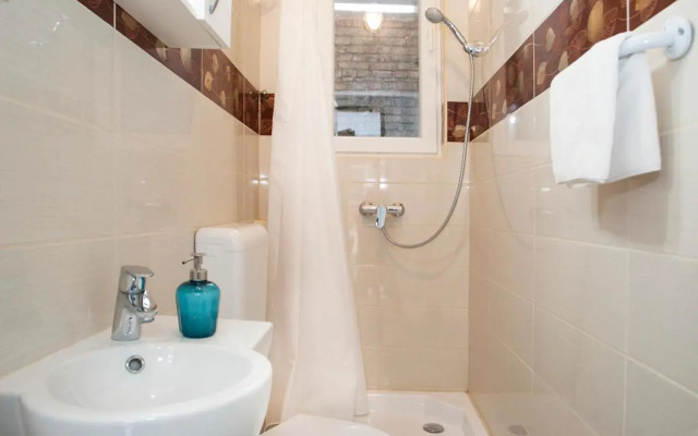 Ariel Studio Close to St. Stephen Basilica