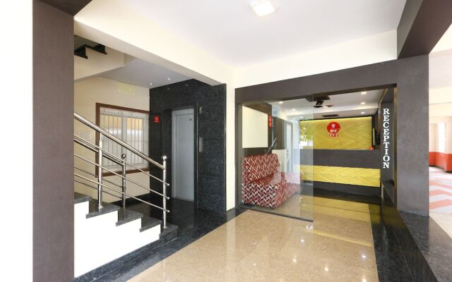 OYO 5323 Kamadenu Residency