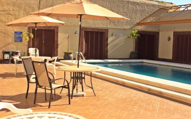 Hafersons Inn Hotel & Suites