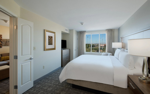 Staybridge Suites Scottsdale - Talking Stick by IHG