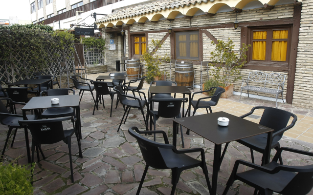 El Aguila Hotel