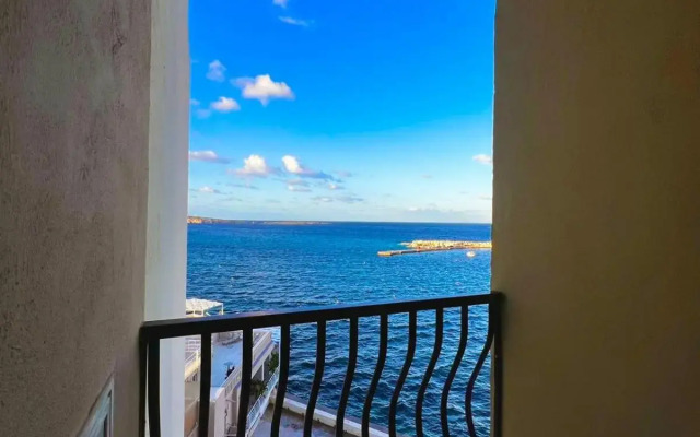 Gillieru Harbour Hotel