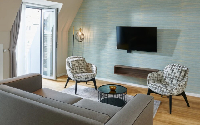 VN17 Rooftop Suites by Adrez Living