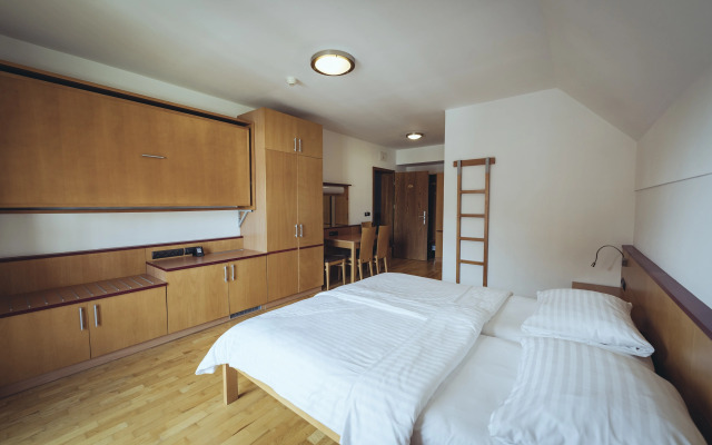 Pohorje Village Wellbeing Resort – Wellness & Spa Hotel Bolfenk