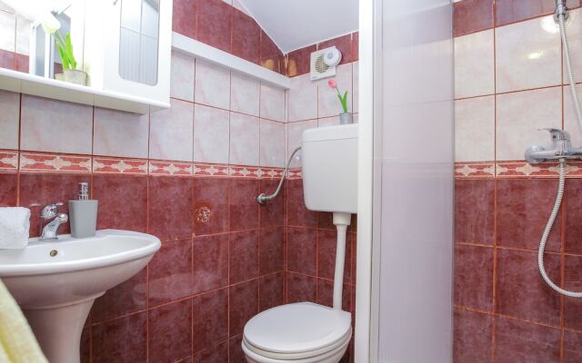 Pool Apartments Lucky Luke