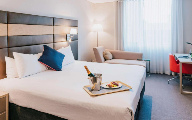 Novotel Newcastle Beach