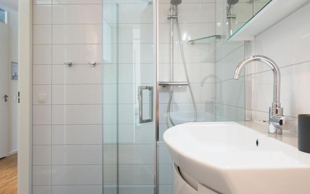 Modern Apartment Near the Beach