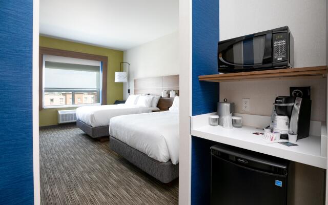 Holiday Inn Express Lethbridge Southeast by IHG