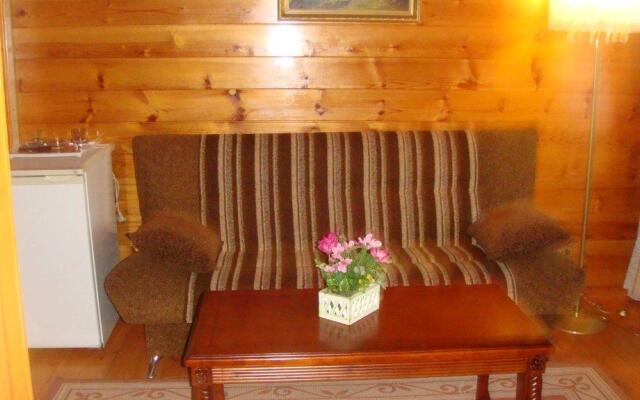 Mini-hotel U Ozera