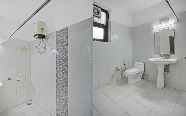 OYO Townhouse 764 Hotel Happy Keys Townhouse