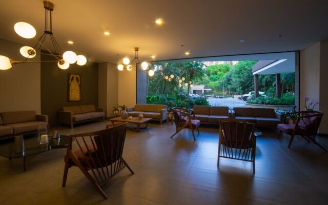 Hotel Class Suites By Colclick
