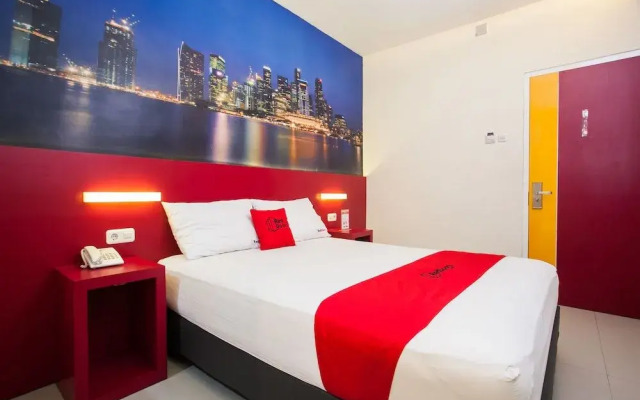 RedDoorz near Hawaii Water Park