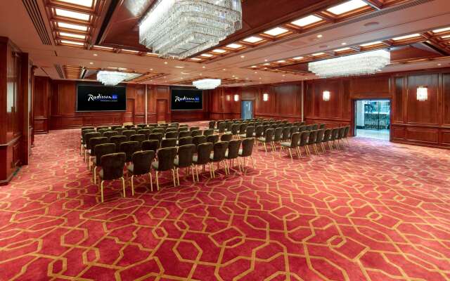 Radisson Blu Edwardian Heathrow Hotel & Conference Centre, London