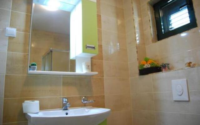 Apartment Divina