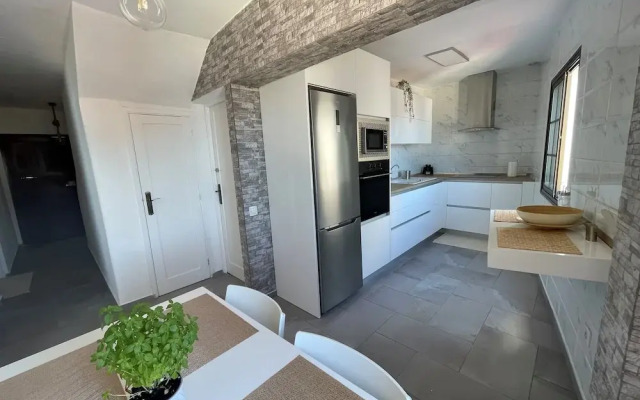 Your Little House in Caleta