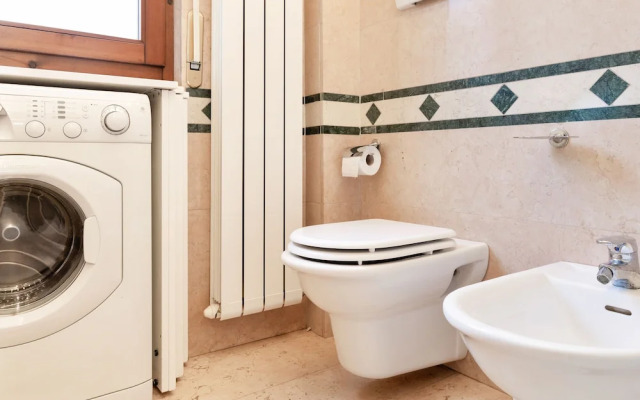 Veronetta Apartment with Balcony