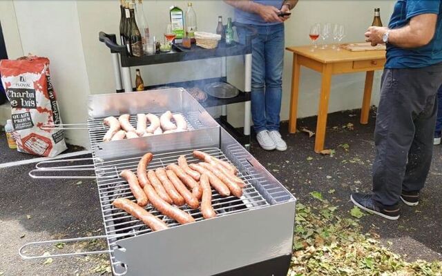 Hostel Les Terrasses du Roc