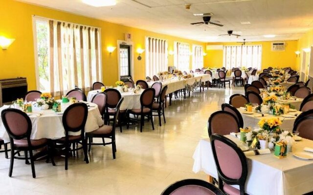 Chestnut Grove Resort