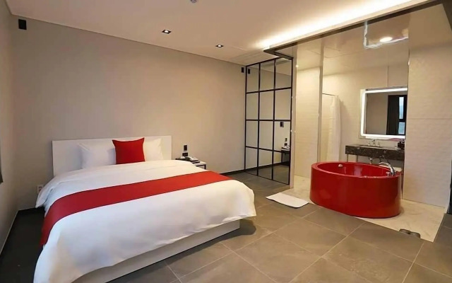 Dongducheon Hotel The Gray
