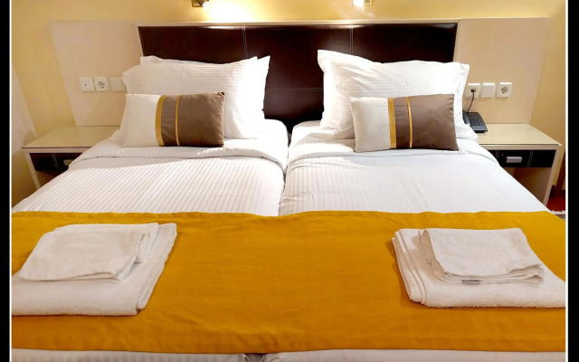 Lakonia Hotel
