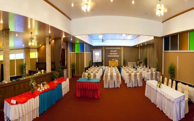 Tri Trang Beach Resort by Diva Management