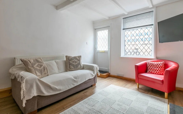 Stylish 2Bd Family Hideaway In Dover