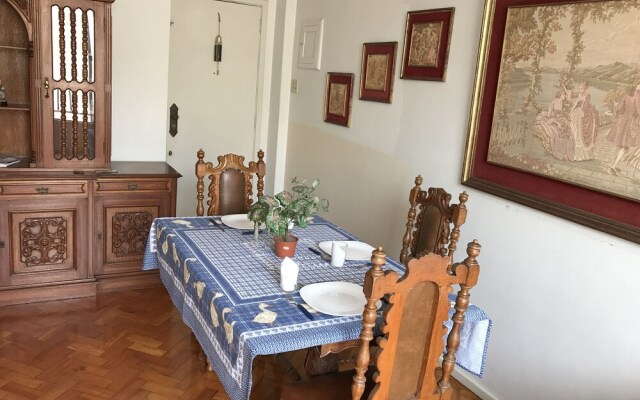 CaviRio - 3 Quartos Vista Praia (SF701)