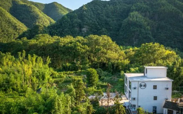 Xuancheng City, Anhui Province, Jing County, Cai Village Town, Shi Village Group 22 – Outside – Xuancheng