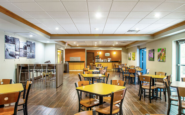Comfort Suites Oshkosh