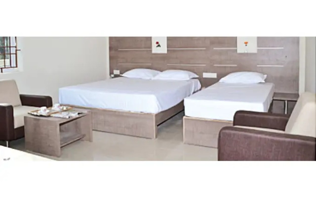 Hotel Kanakabhishegam