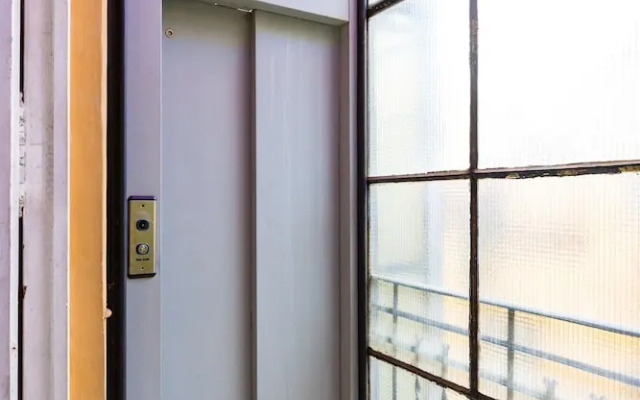 Bisignano 11 in Naples