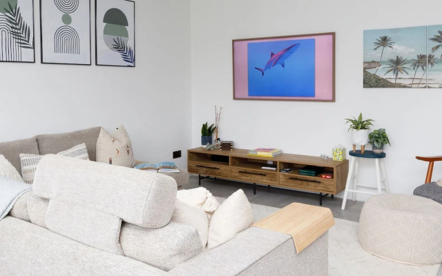Renovated Home for 8 Canal Walk to Chichester