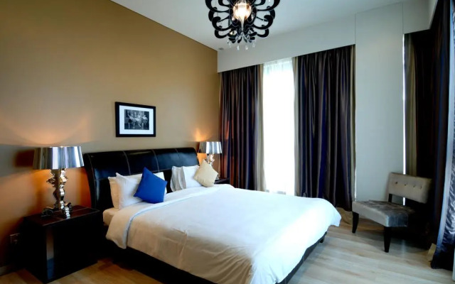 The Dragon Hotel & Resort & Sea Loft Chalets