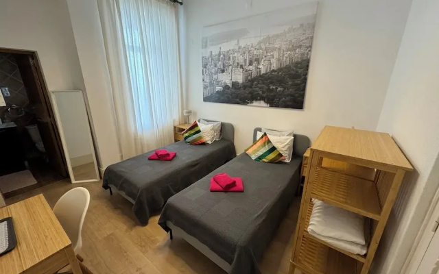 Guest House Residencial REAL