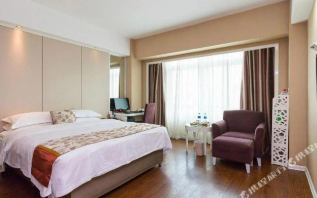 Hui Long Hotel