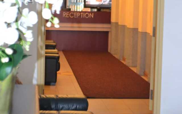 Mutiara Penthouse Hotel