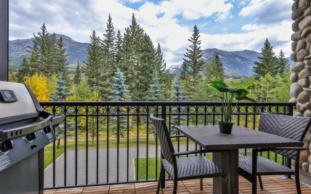 Instant Suites - Luxury 2 BR Suite in Canmore | Banff