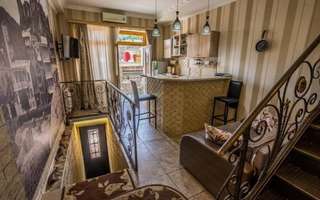 Botanical Garden Apartments