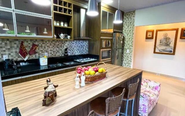 Belíssima Casa com 3 Suítes em Urubici