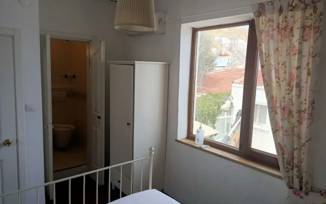 Ayana Guesthouse