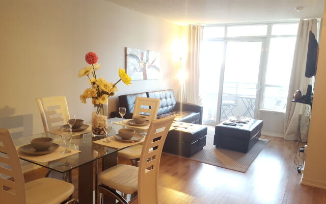 Lavish Suites- New Two Bedroom - Amazing CN Tower View