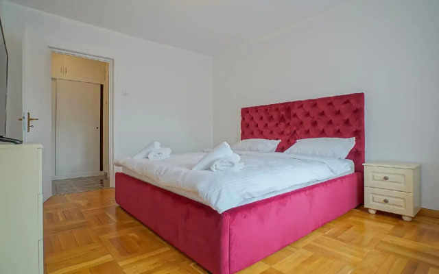 Cn2i Luxury Accommodation Unirii