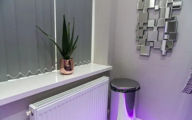Aphrodite Suites Huddersfield